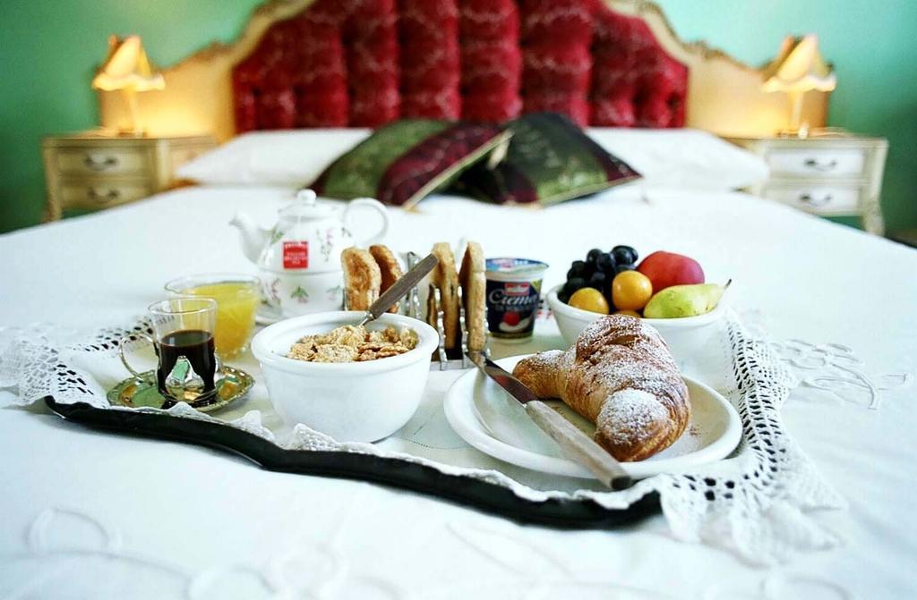 Couette-café 5 Balconi 2*